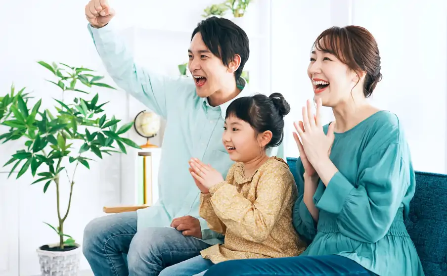 ライブ中継のほか、ハイライト見逃し配信も。